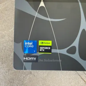 Laptop MSI Cyborg 15 Core 7 240 H RTX 5050 8GB Windows 11| Quito - Imagen 3